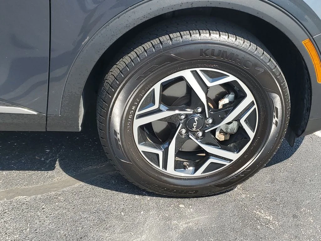 Used 2023 Gray Kia LX image 6