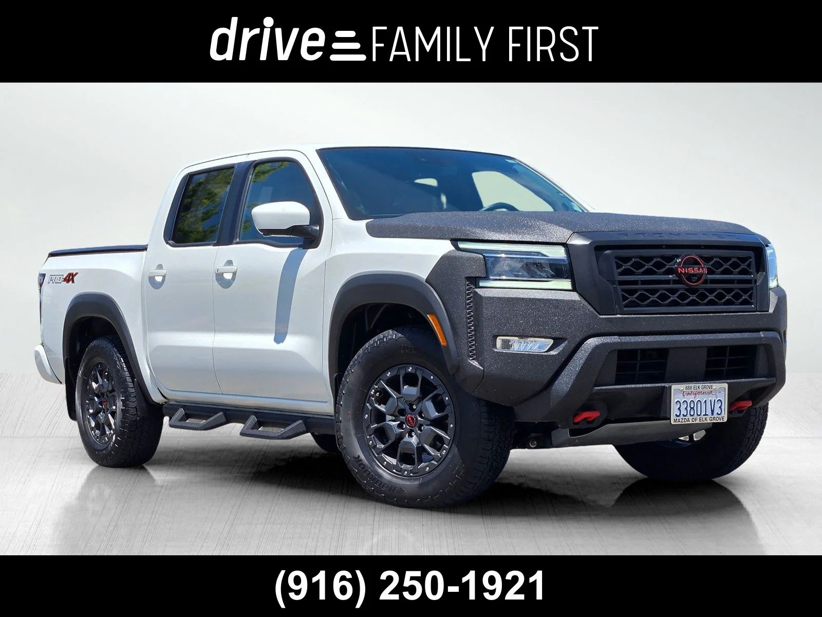 2023 Nissan Frontier PRO-4X Crew Cab 4X4's photo