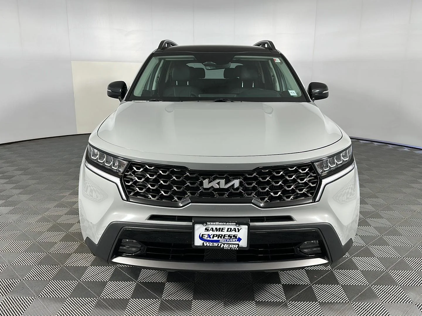 Used 2023 Wolf Gray Kia X-Line EX image 15