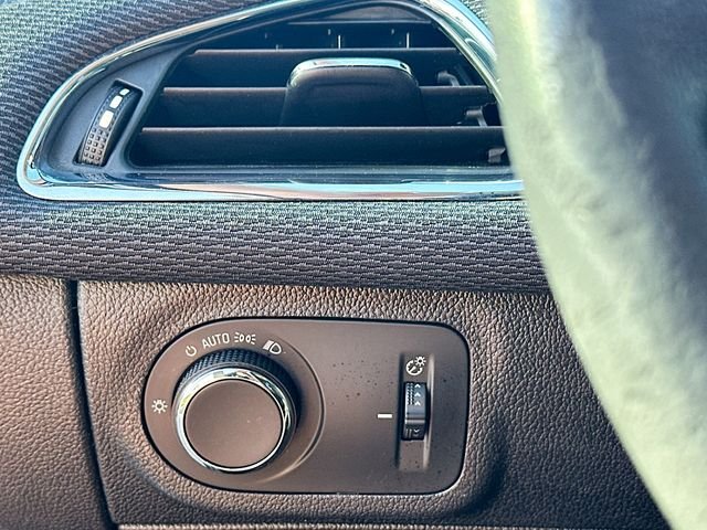 Used 2018 Graphite Metallic Chevrolet LT image 10