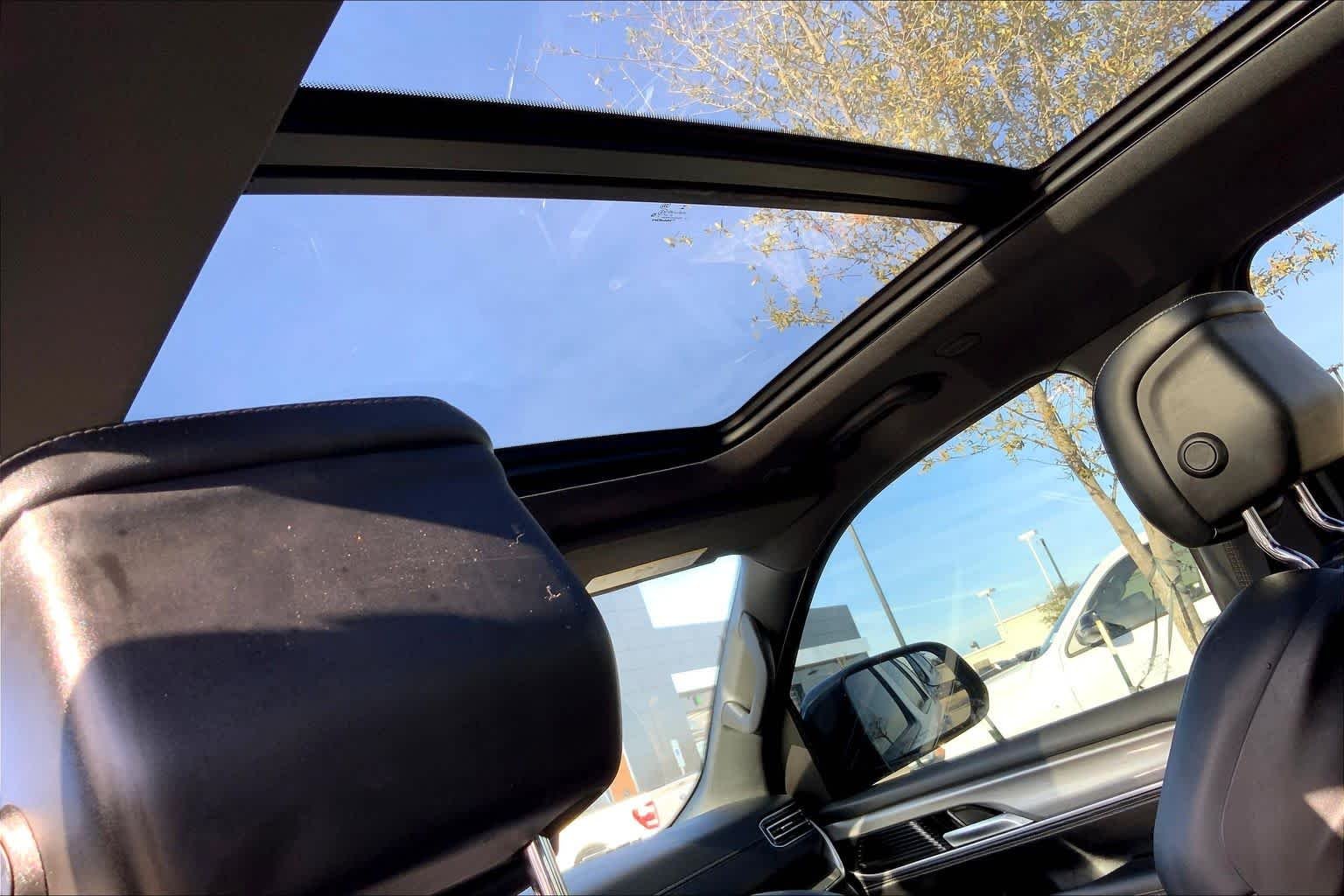 2025 Jeep Wagoneer Series II - Photo 17