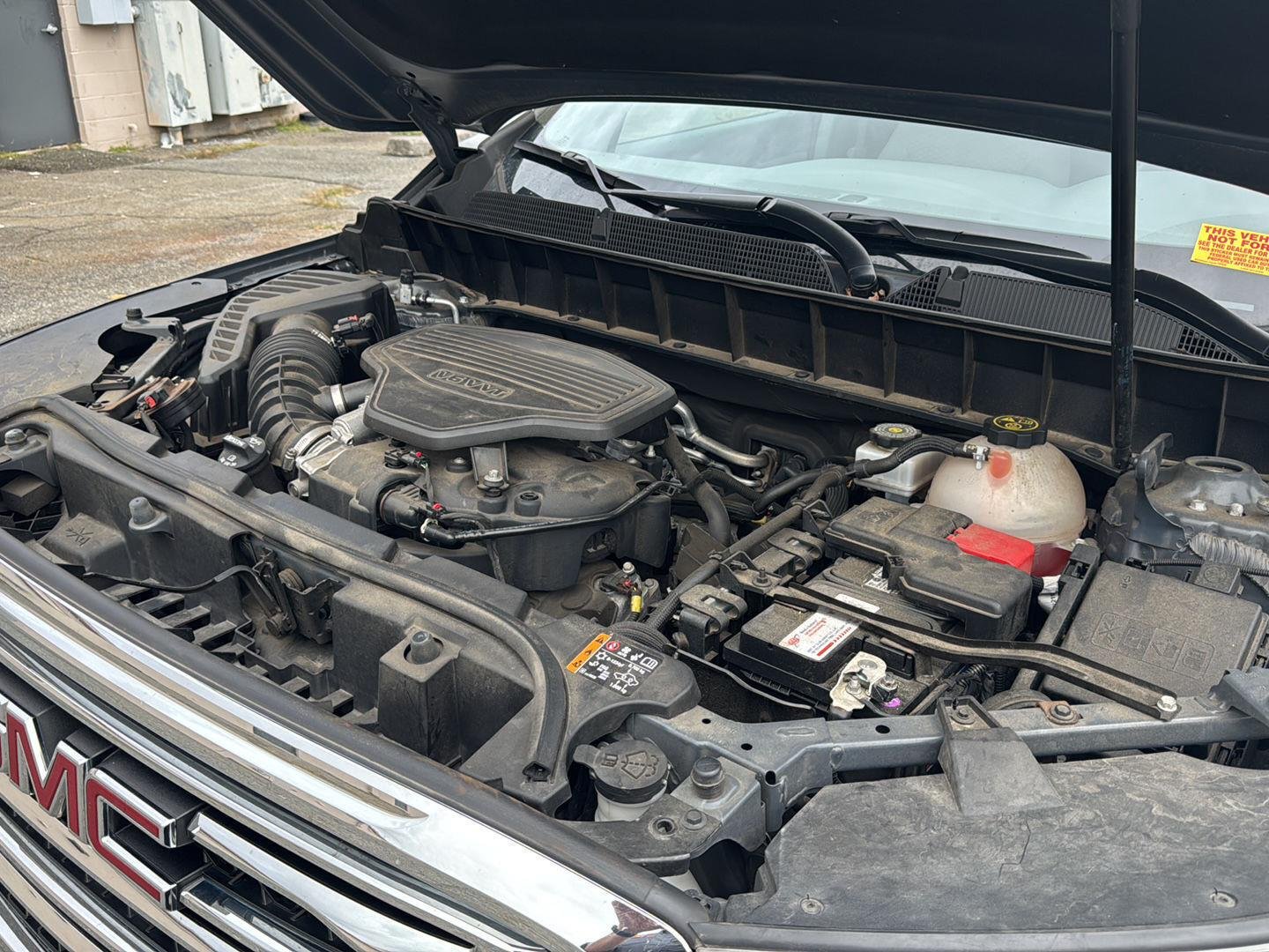Used 2019 Pepperdust Metallic GMC SLE image 16