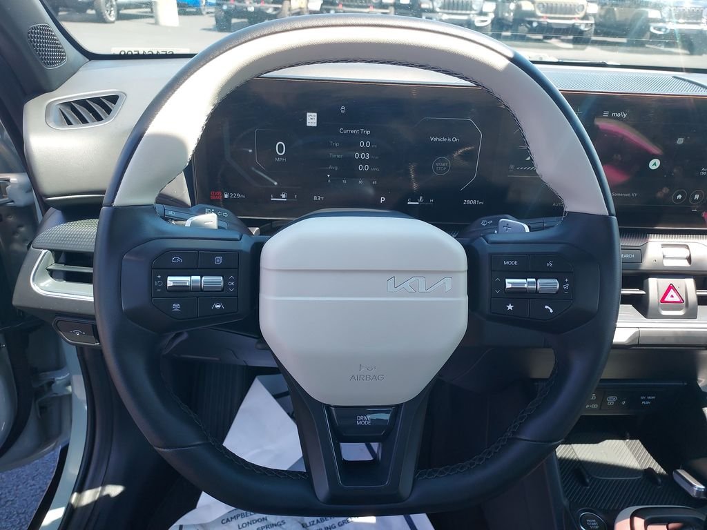 2025 Kia K4 GT-Line - Photo 17