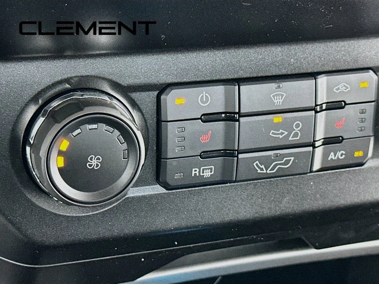 Used 2019 Blue Ford XLT image 23
