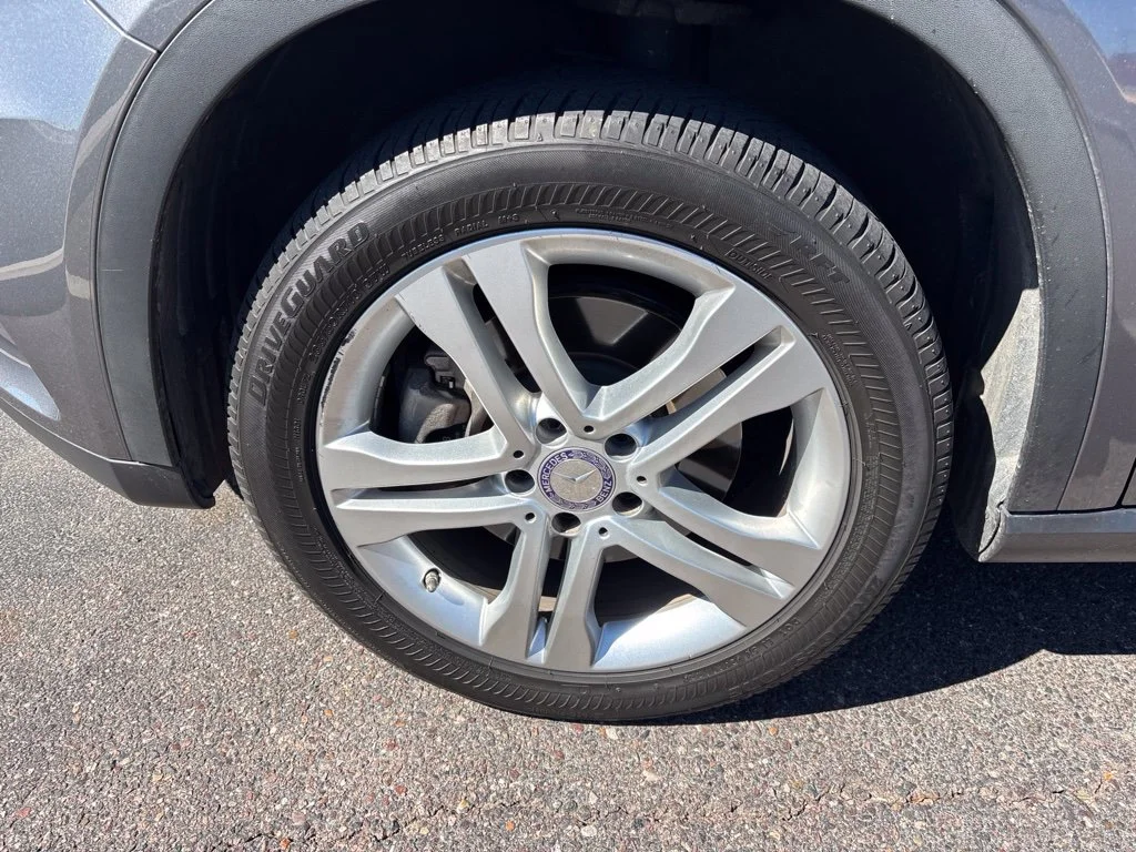 Used 2016 Gray Mercedes-Benz GLA 250 image 9