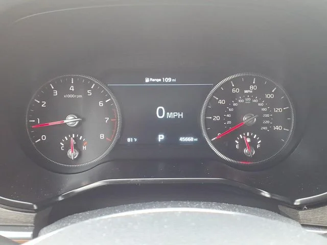 Used 2022  Kia SX image 39