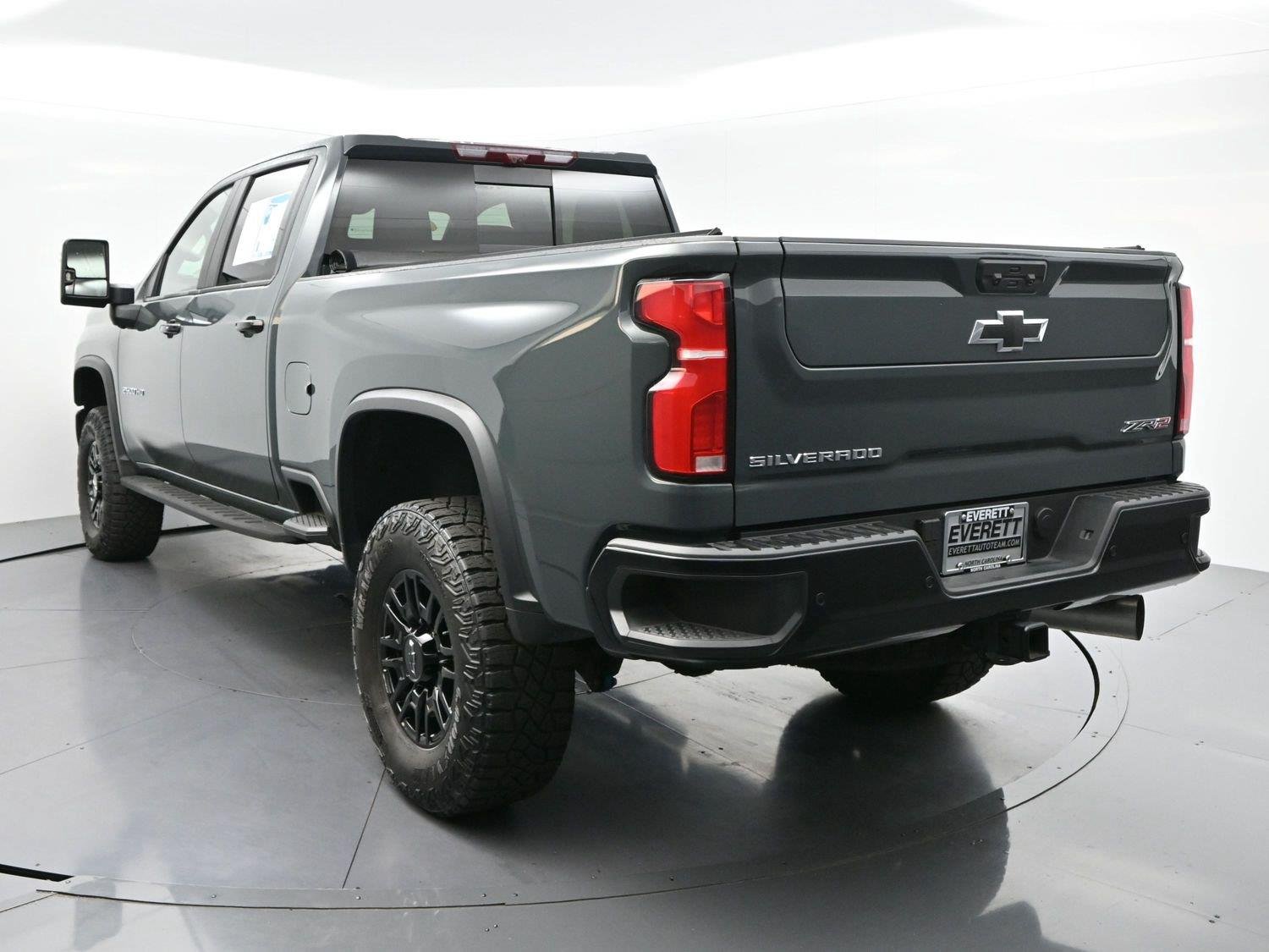 Used 2026 Cypress Gray Chevrolet ZR2 image 5