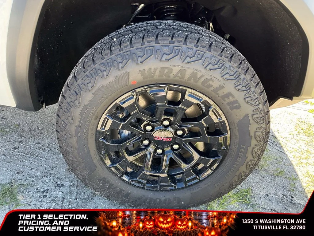 New 2026 Summit White GMC Elevation image 13