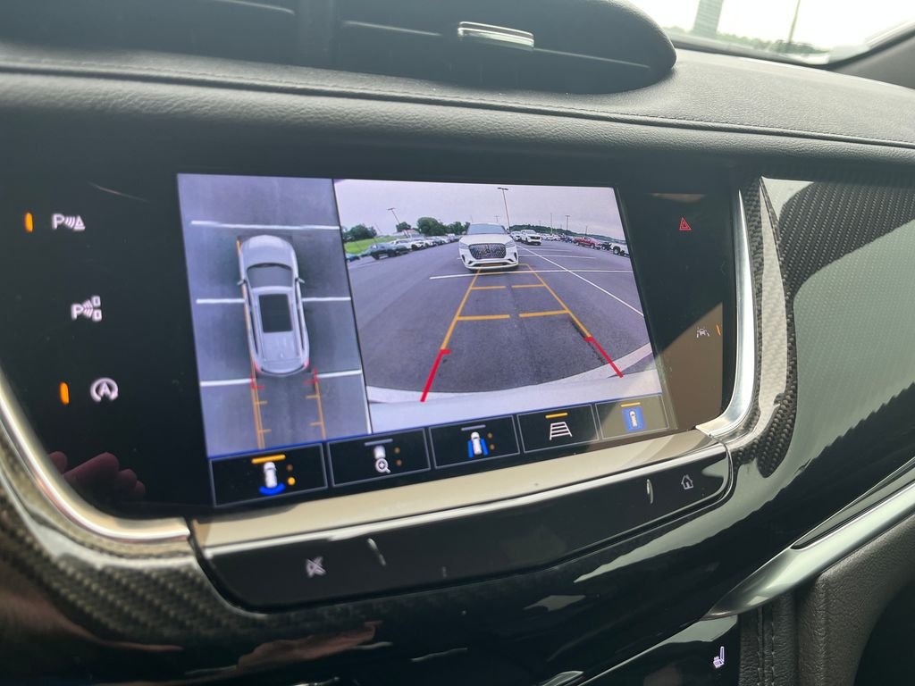 Used 2023 White Cadillac Sport image 18