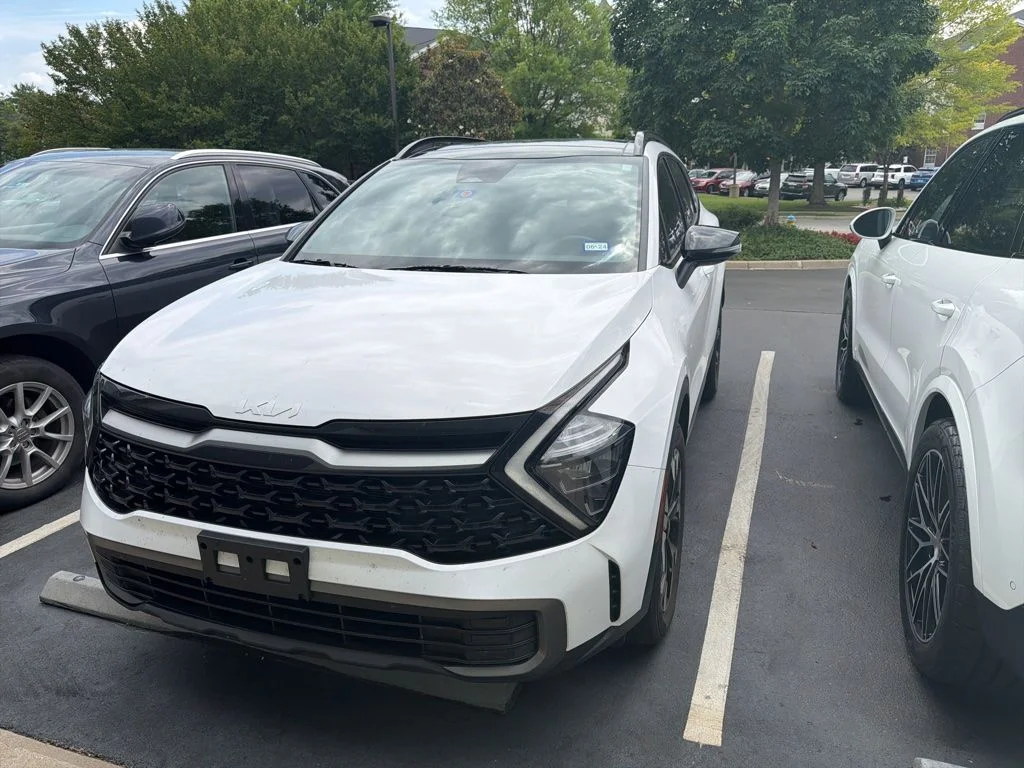 Used 2023 White Pearl Kia X-Line image 2