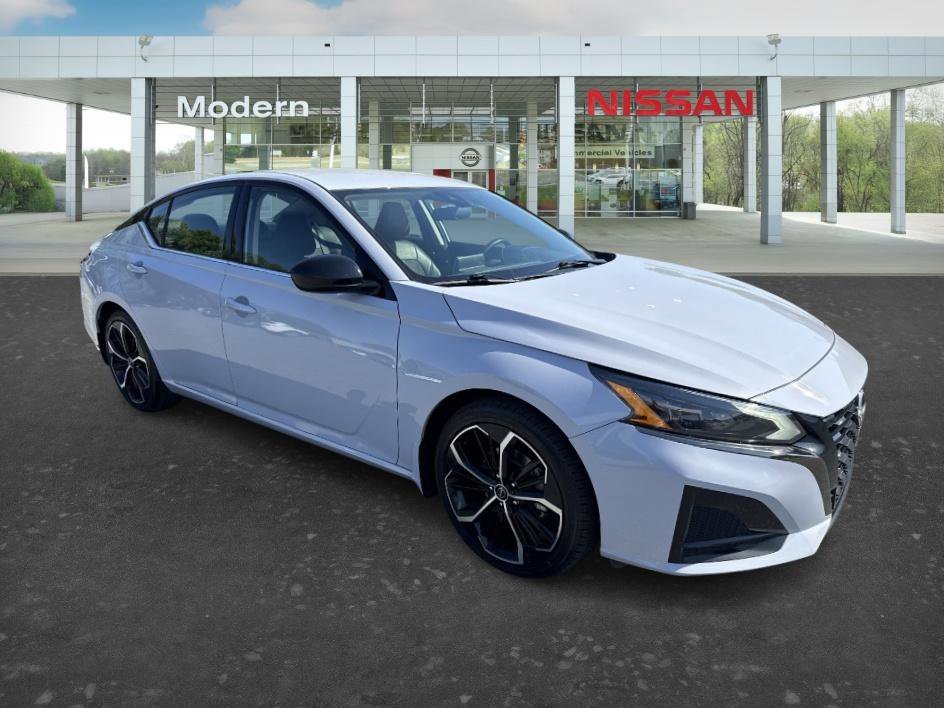 Used 2024 Gray Sky Pearl Nissan 2.5 SR image 7