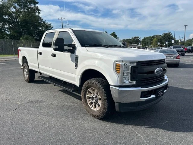 Used 2018 White Ford XL image 6