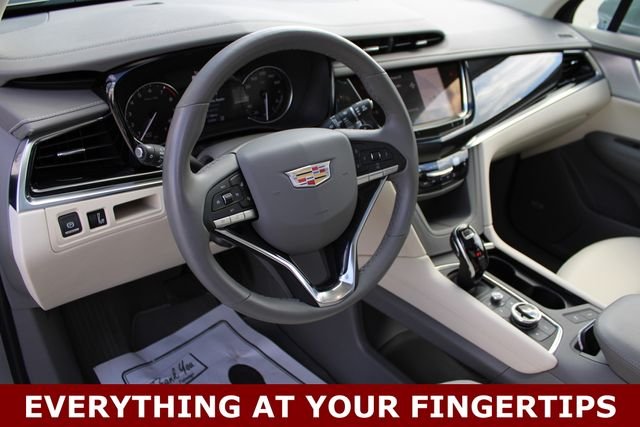 Used 2025 Silver Cadillac Premium Luxury image 2