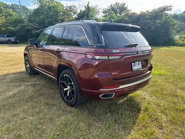 Used 2023 Red Jeep Summit Reserve image 6