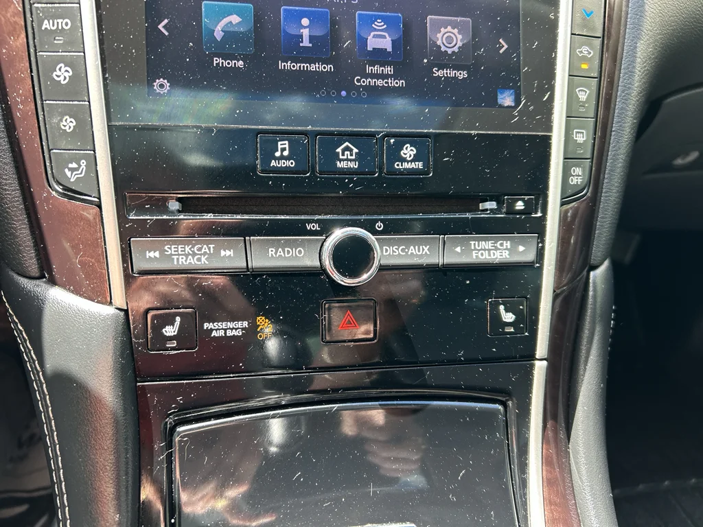 Used 2015 Graphite Shadow INFINITI Premium image 14