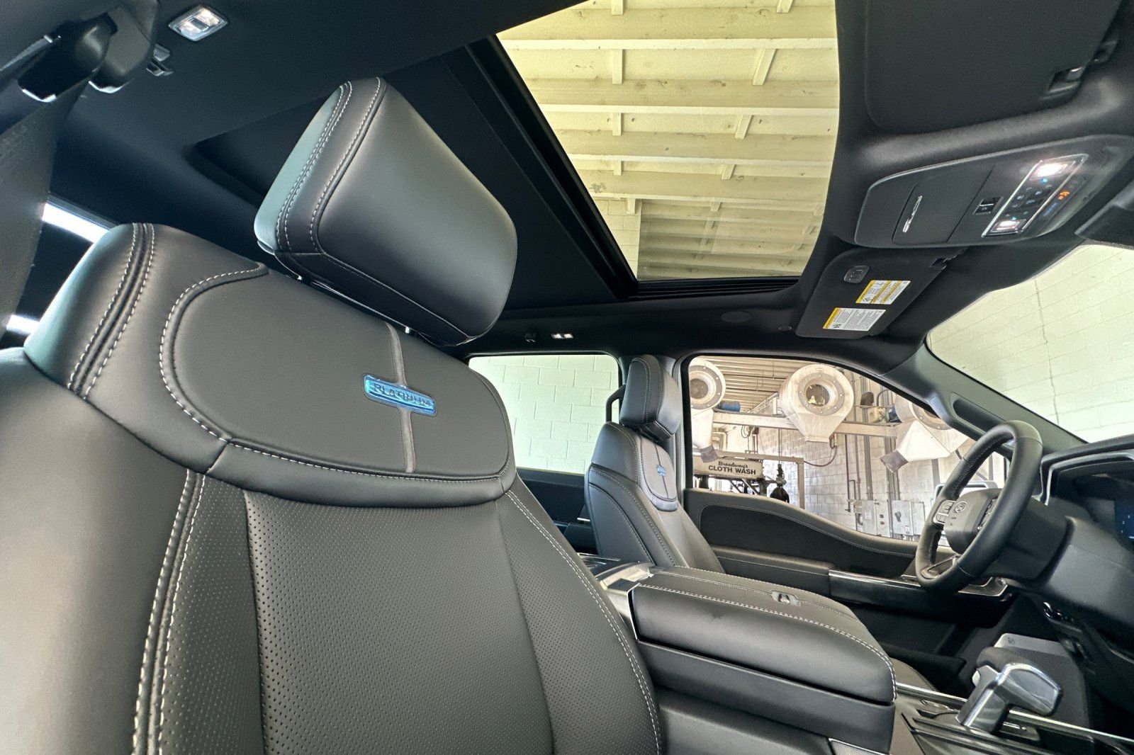 New 2026 White Ford Platinum image 15