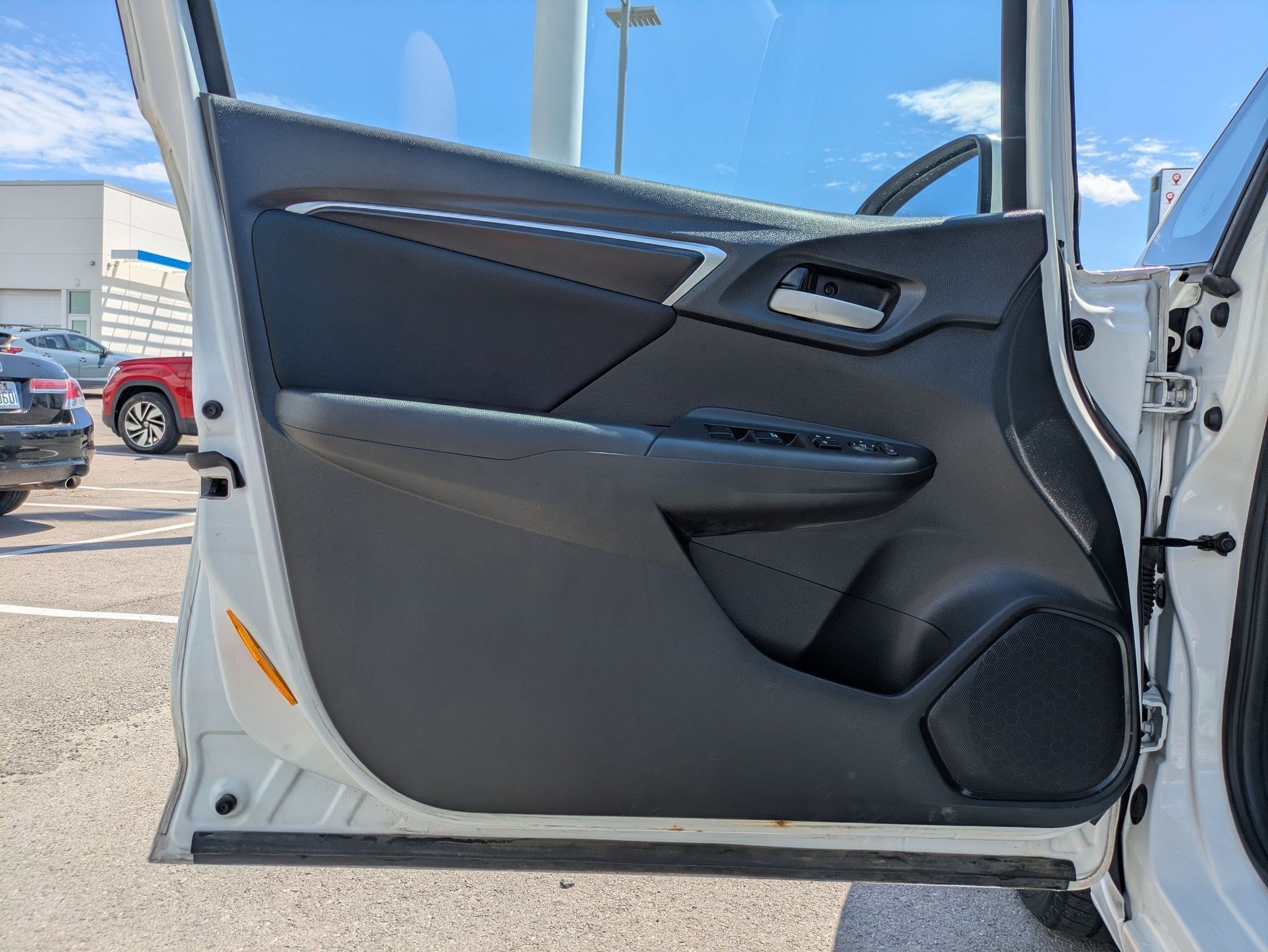 Used 2016 White Honda LX image 11