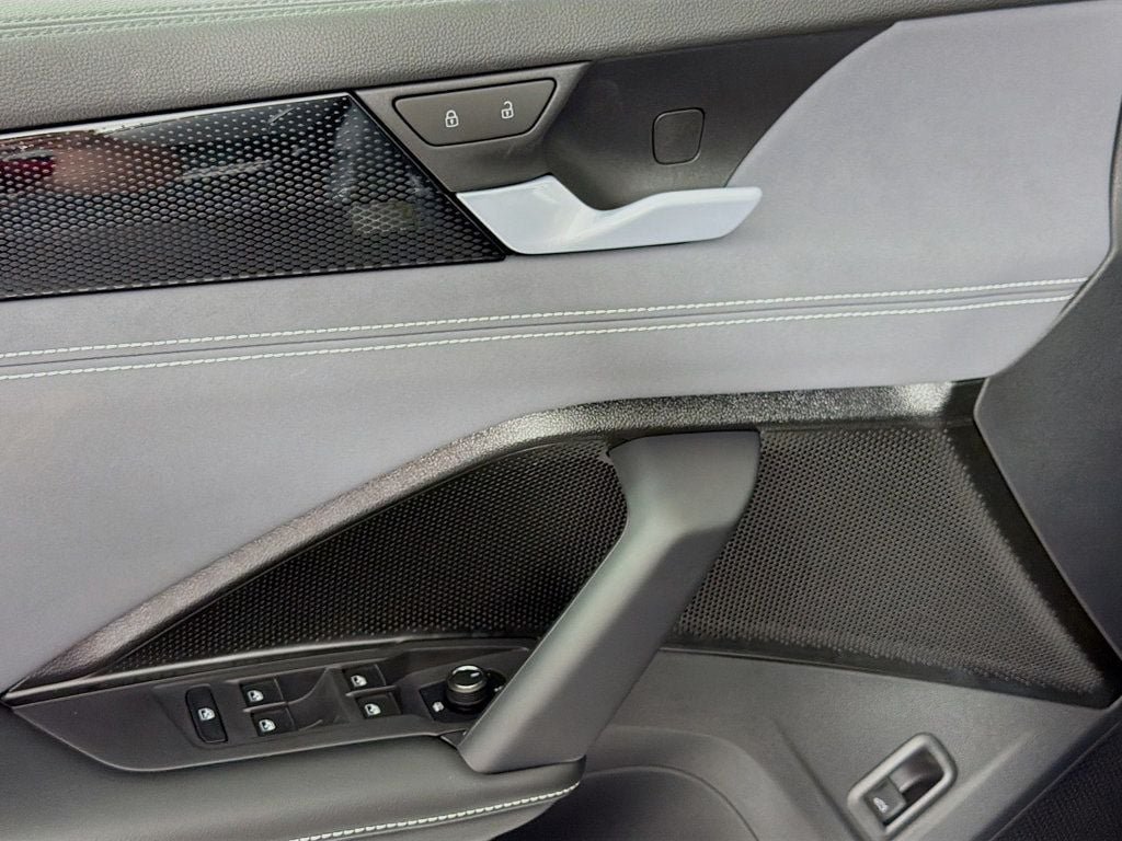 New 2026 Platinum Gray Metallic Volkswagen 2.0T SE 4MOTION image 19