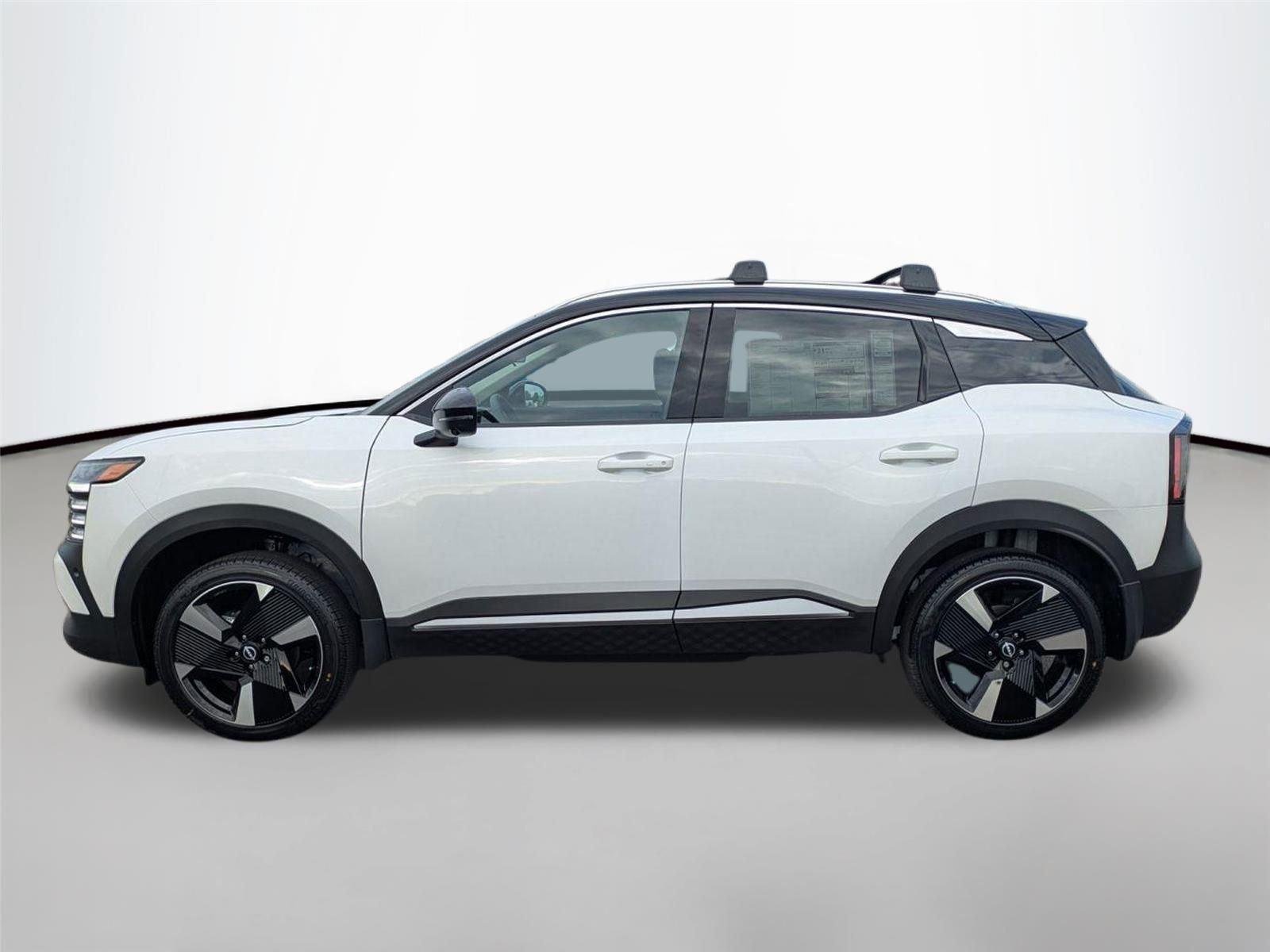 New 2026 Aspen White TriCoat / Super Black Two-tone Nissan SR image 9