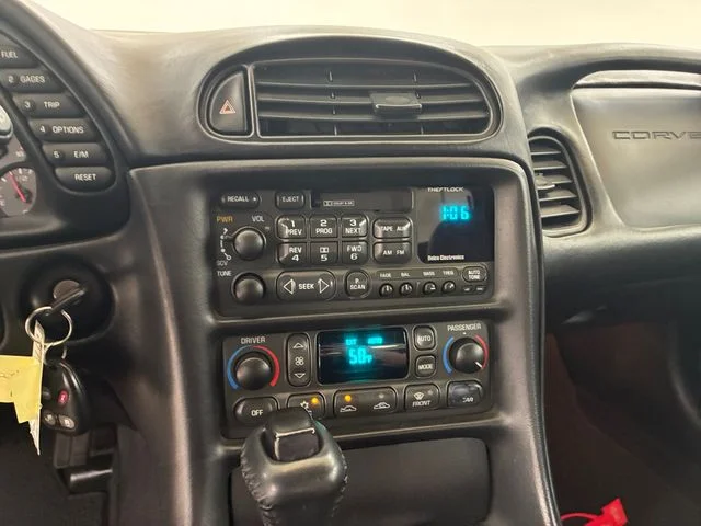 Used 2003 Yellow Chevrolet CONVERTIBLE image 21