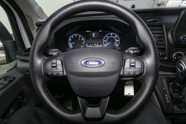 Used 2025  Ford Base image 24
