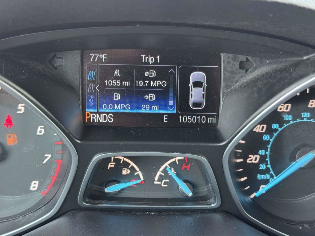 Used 2015 Red Ford SE image 14