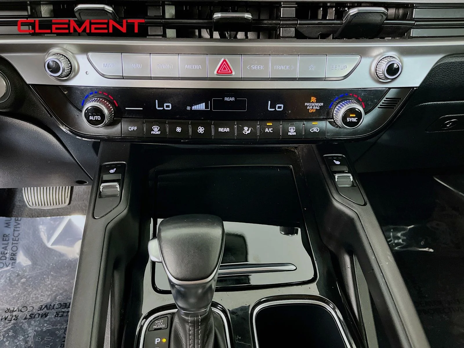 2024 Kia Telluride S - Photo 22