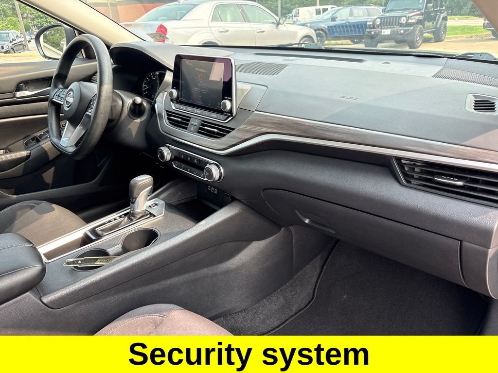 Used 2025 Black Nissan 2.5 SV image 39
