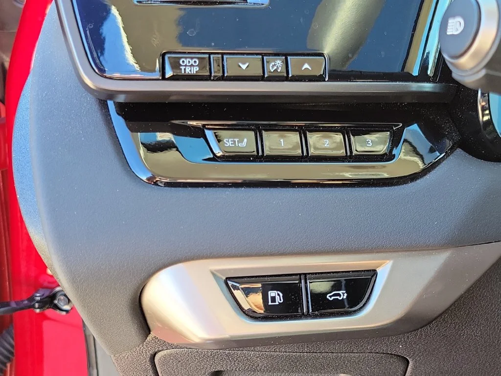 Used 2025 Red Lexus 350 Luxury image 22