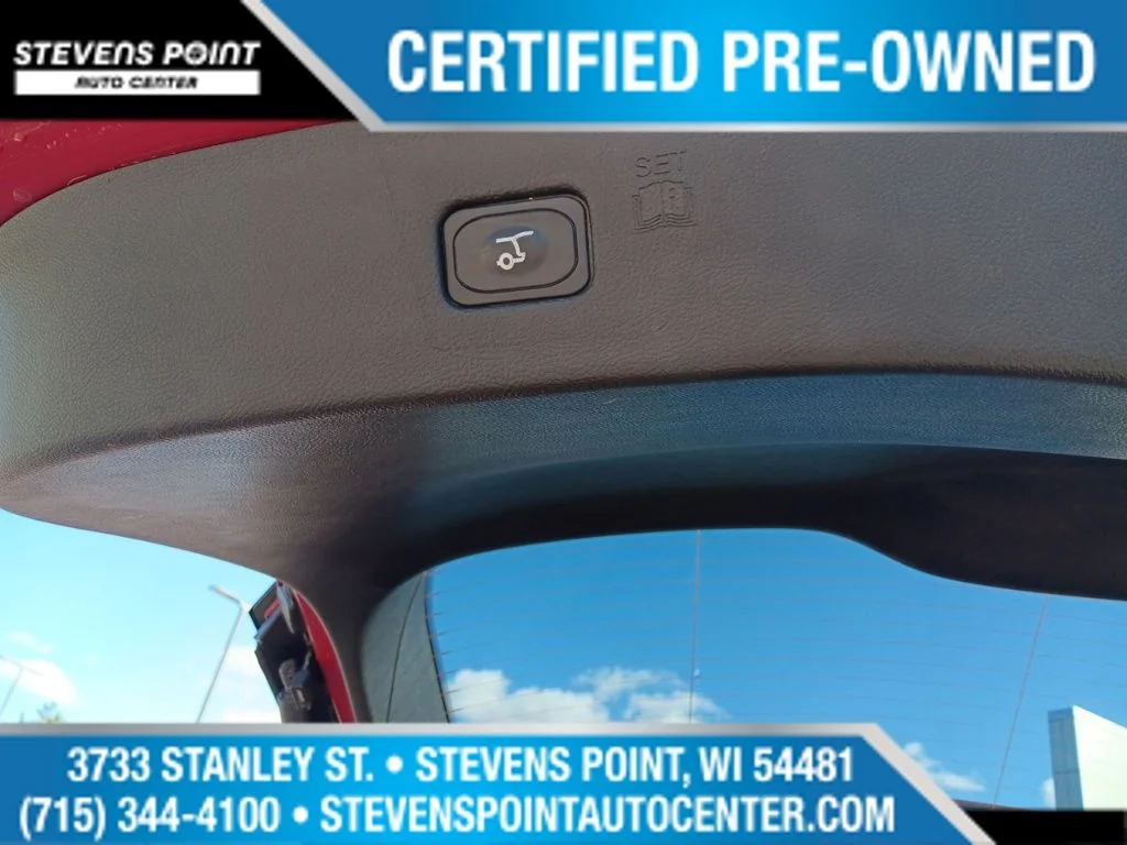 Used 2023 Rapid Red Metallic Tinted Clearcoat Ford SEL image 33