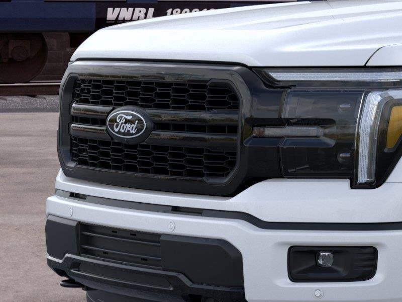 New 2026 Star White Metallic Tri-Coat FORD Lariat® image 17
