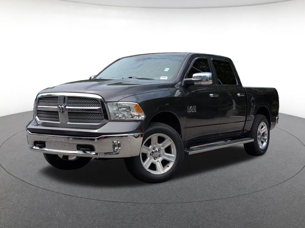 2017 RAM 1500 Lone Star Silver 4x4 Crew Cab 5'7's photo