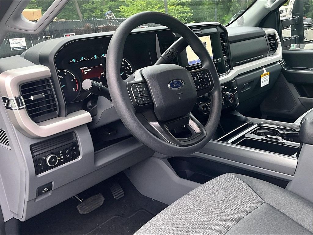 New 2026 Avalanche Ford XLT image 7