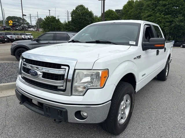 Used 2013 White Ford XLT image 4