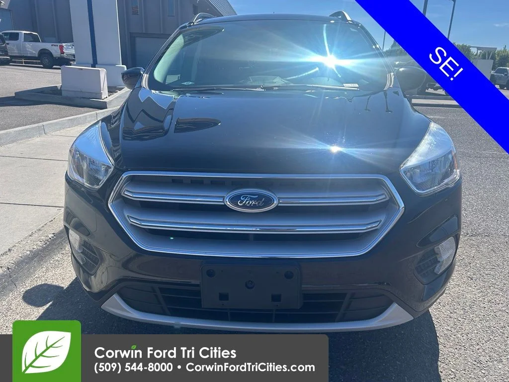 Used 2018 Black Ford SE image 3