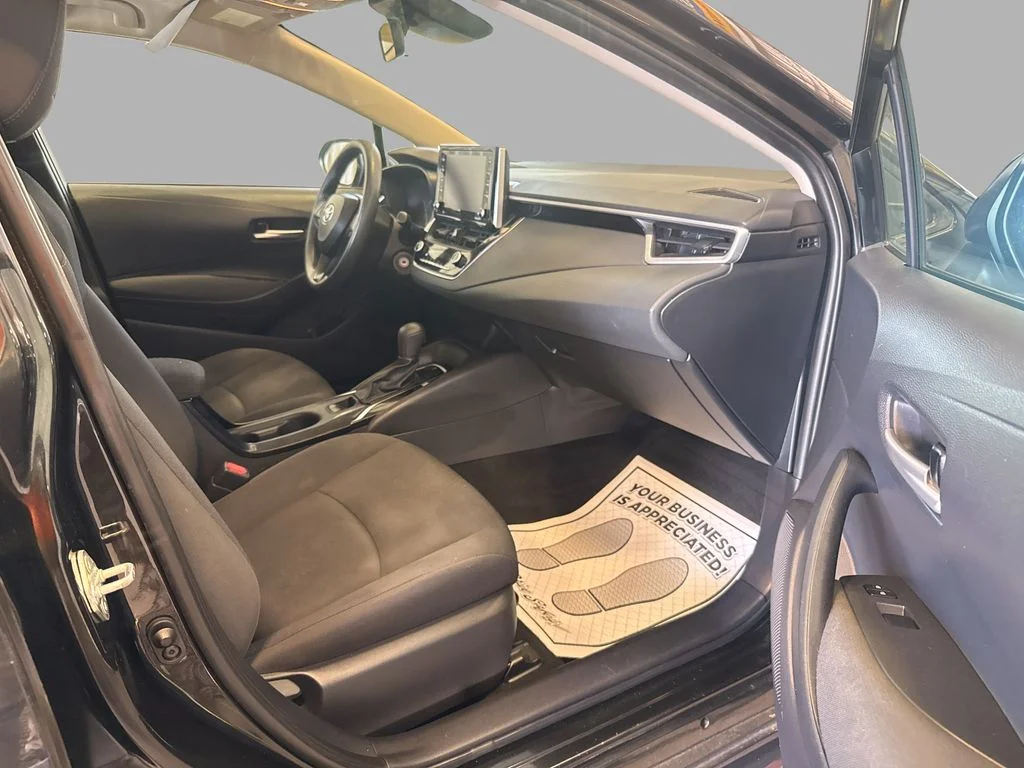 2021 Toyota Corolla LE - Photo 12