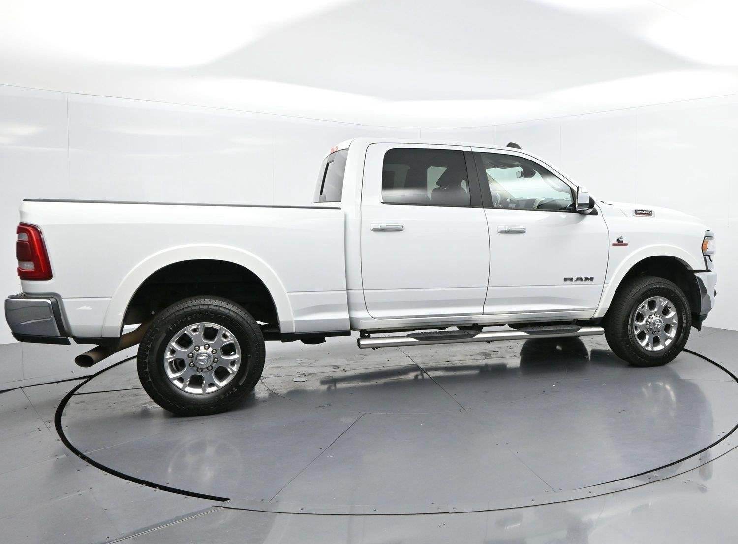 Used 2022 Bright White Clearcoat Ram Laramie image 7