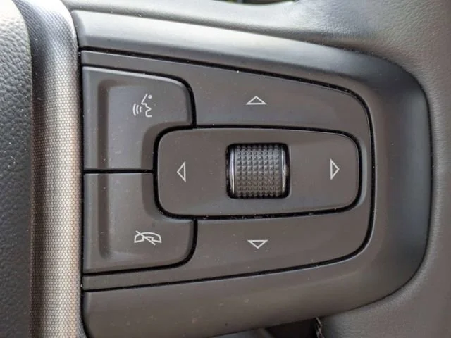 Used 2024 Downpour Metallic GMC Elevation image 28