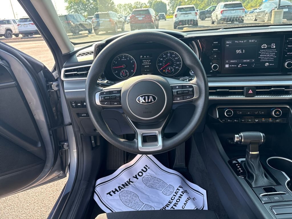 Used 2021 Silver Kia LXS image 16