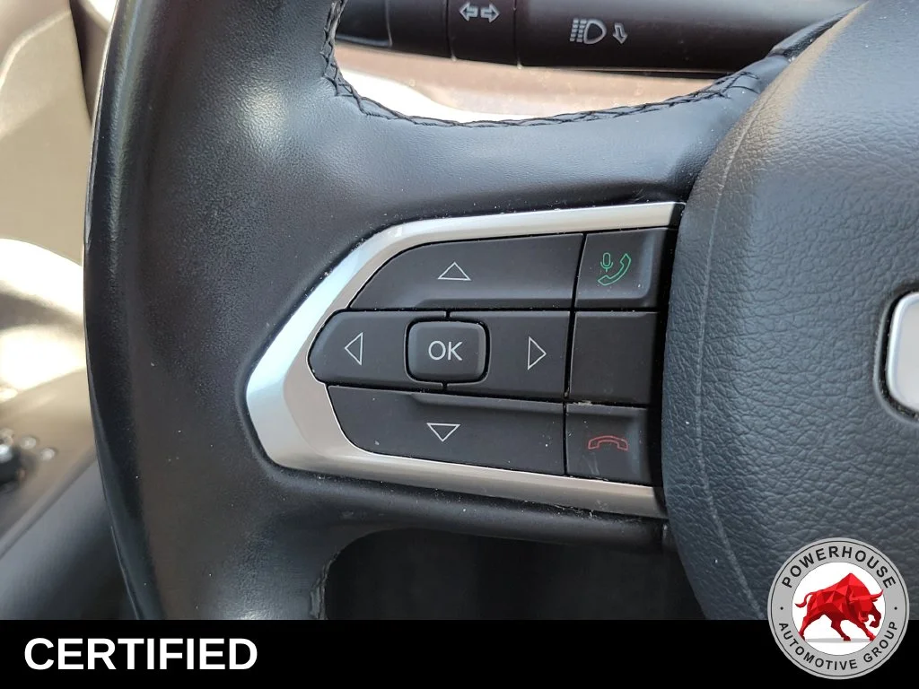 Used 2022 Black Jeep Latitude Lux image 28