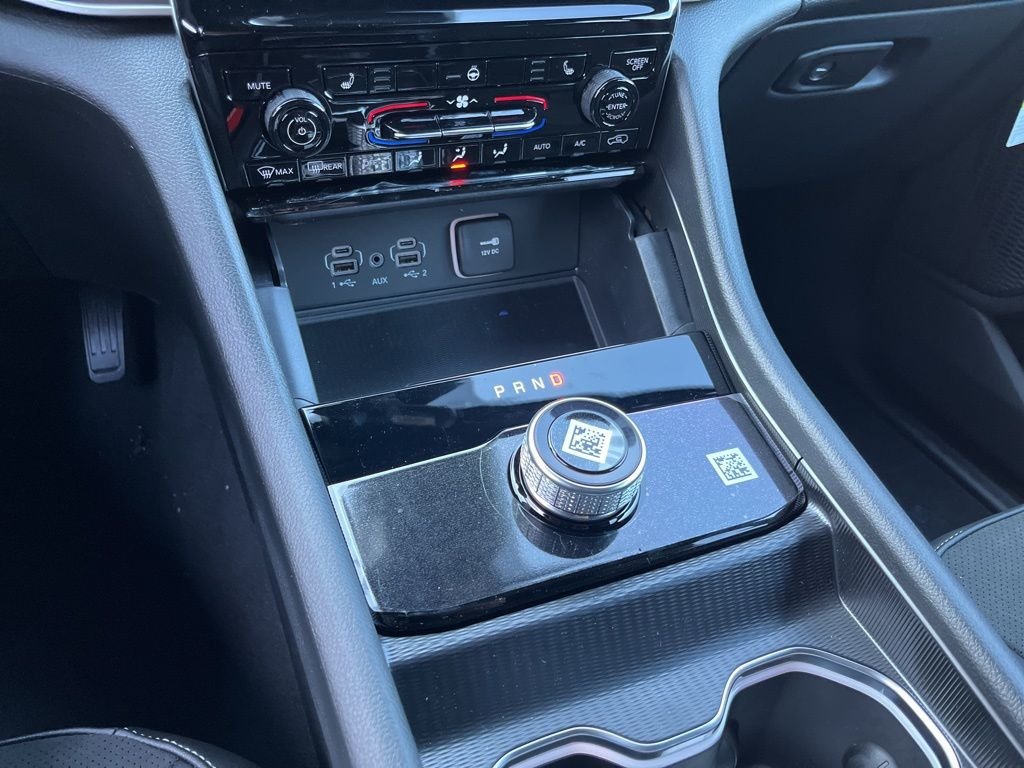 New 2025 Silver Zynith Exterior Paint Jeep Altitude X image 38