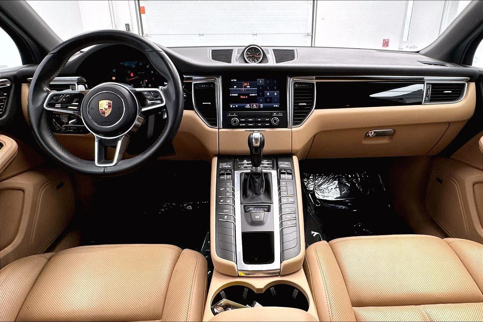 Used 2018 Agate Grey Metallic Porsche AWD image 9