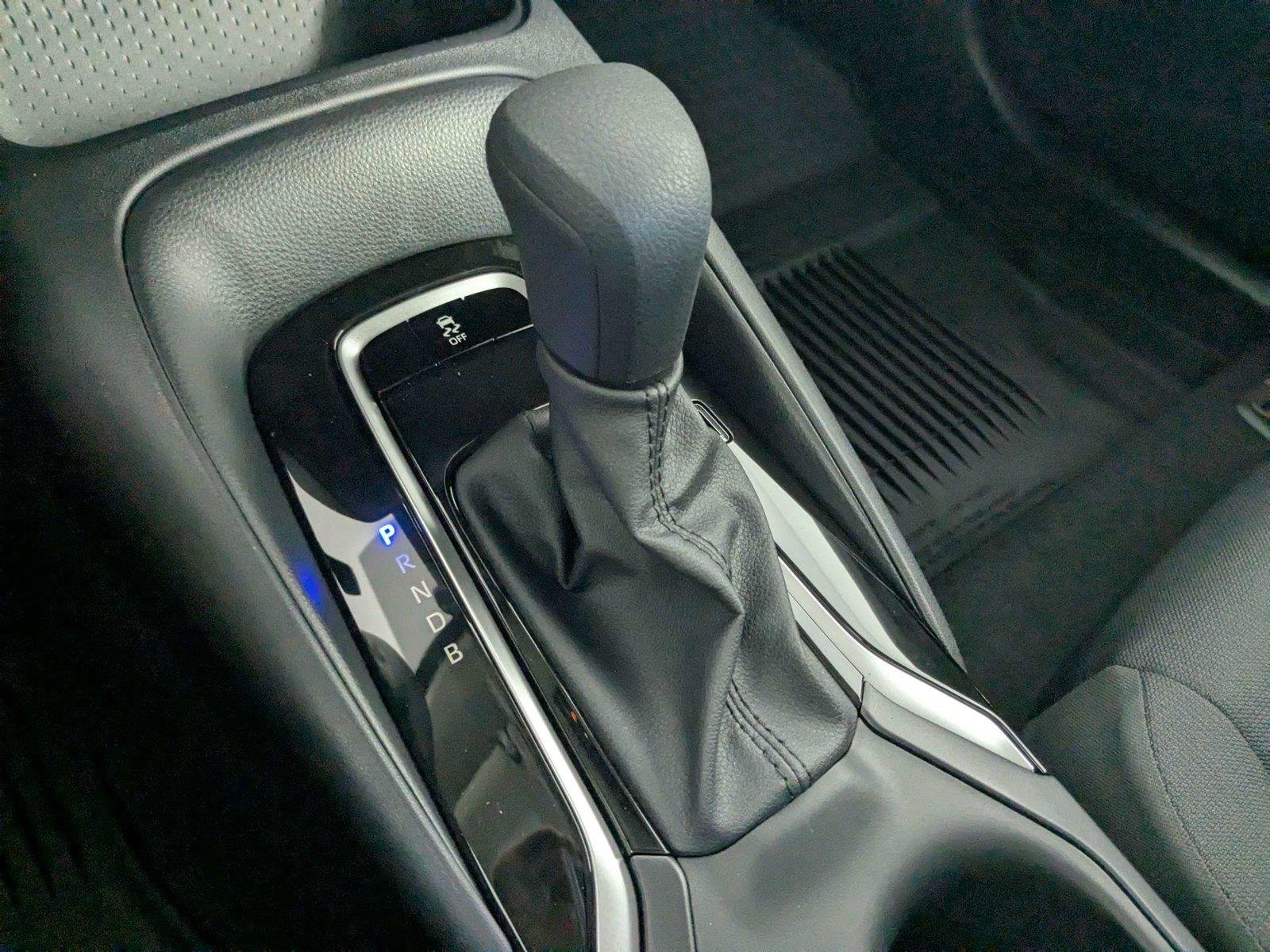 New 2027 Wind Chill Pearl <sup>1</sup> Toyota  LE image 16