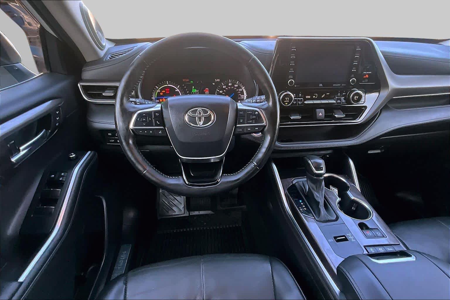 Used 2021 Blizzard Pearl Toyota Hybrid Limited image 6