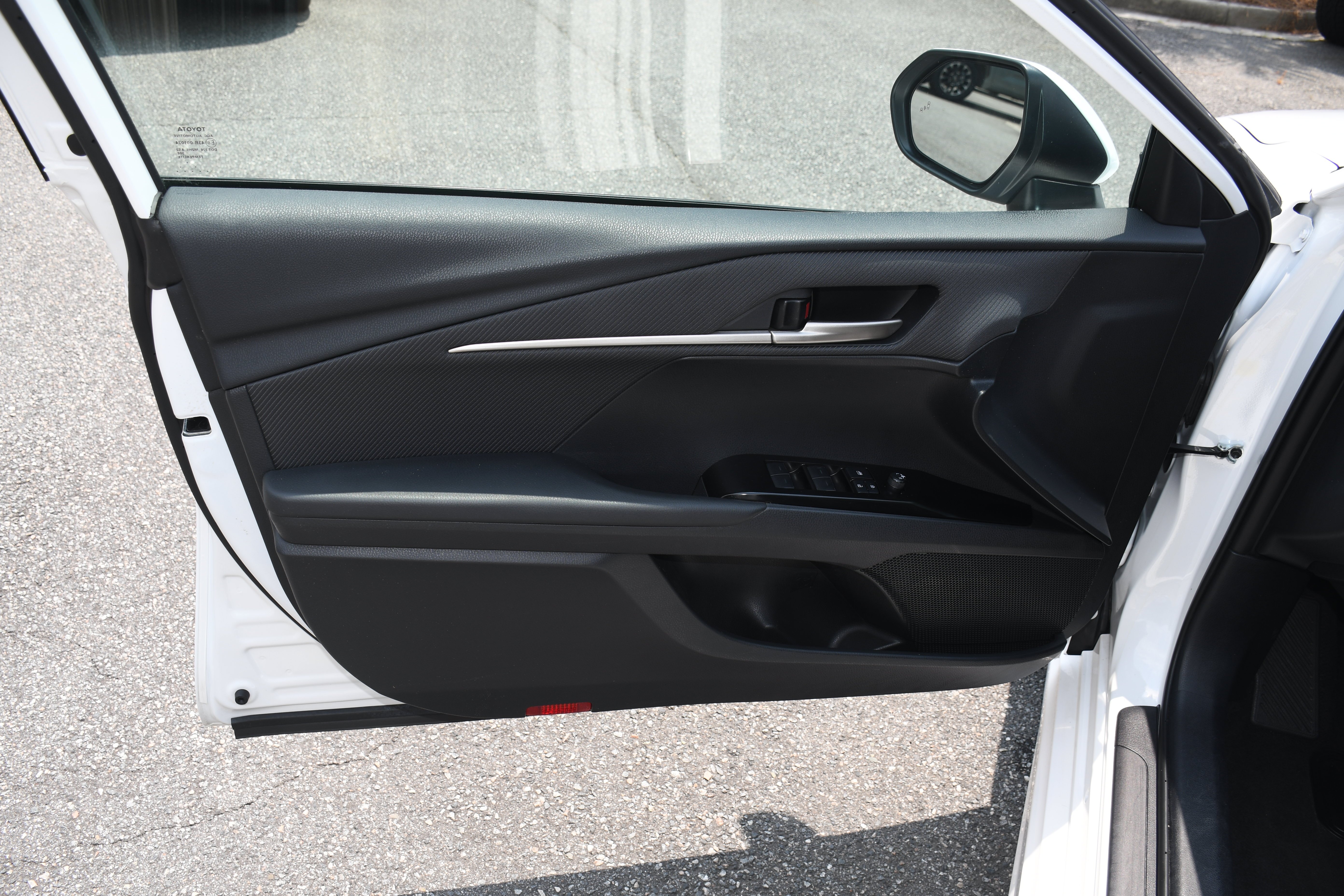 Used 2025 White Toyota SE image 8