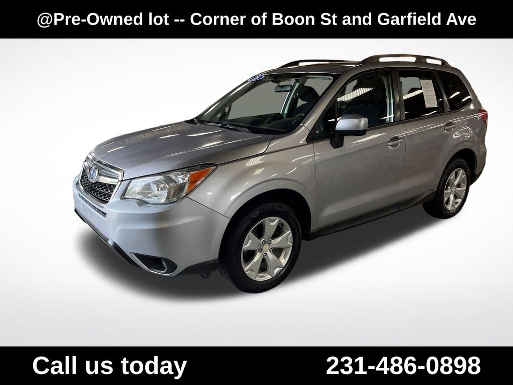 Used 2016 Silver Subaru 2.5i Premium image 1