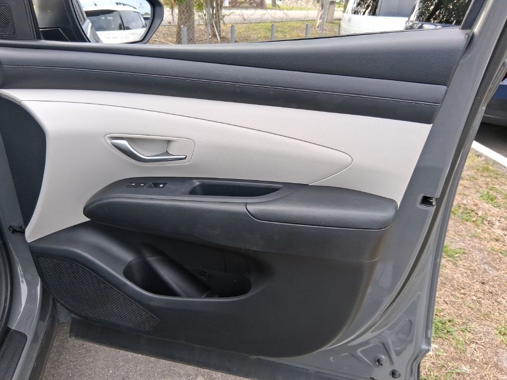 Used 2025 Gray Hyundai SEL image 17