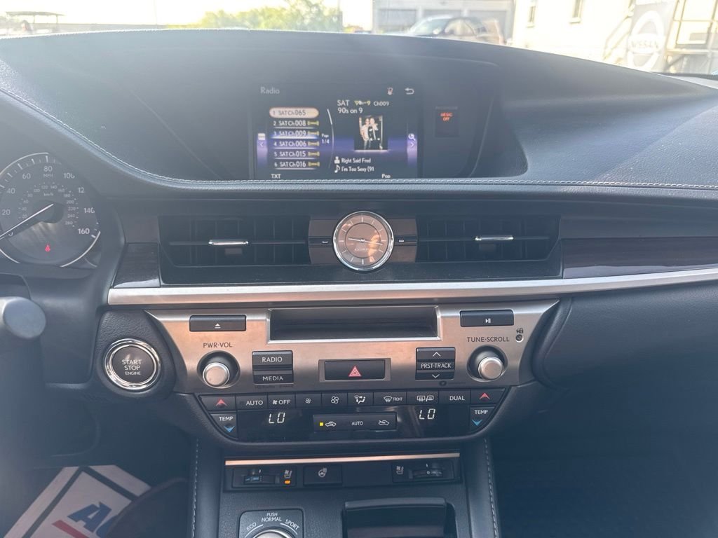 2018 Lexus ES 350 - Photo 22