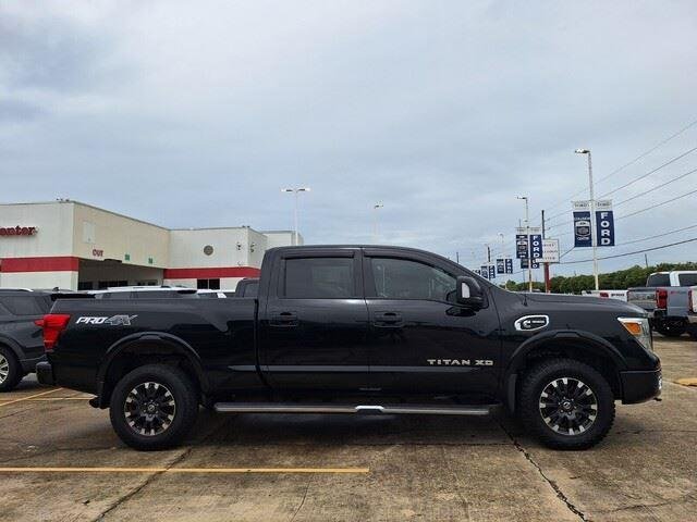 Used 2018 Magnetic Black Nissan PRO-4X image 4