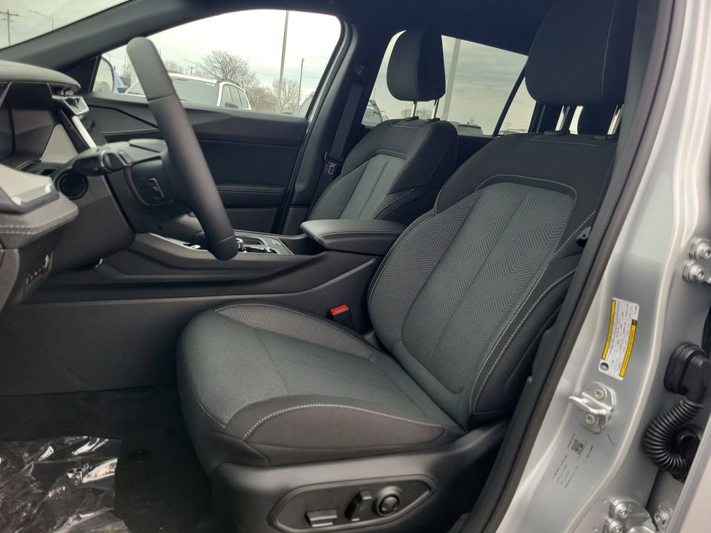 New 2026 Silver Zynith Clearcoat Jeep Laredo image 17